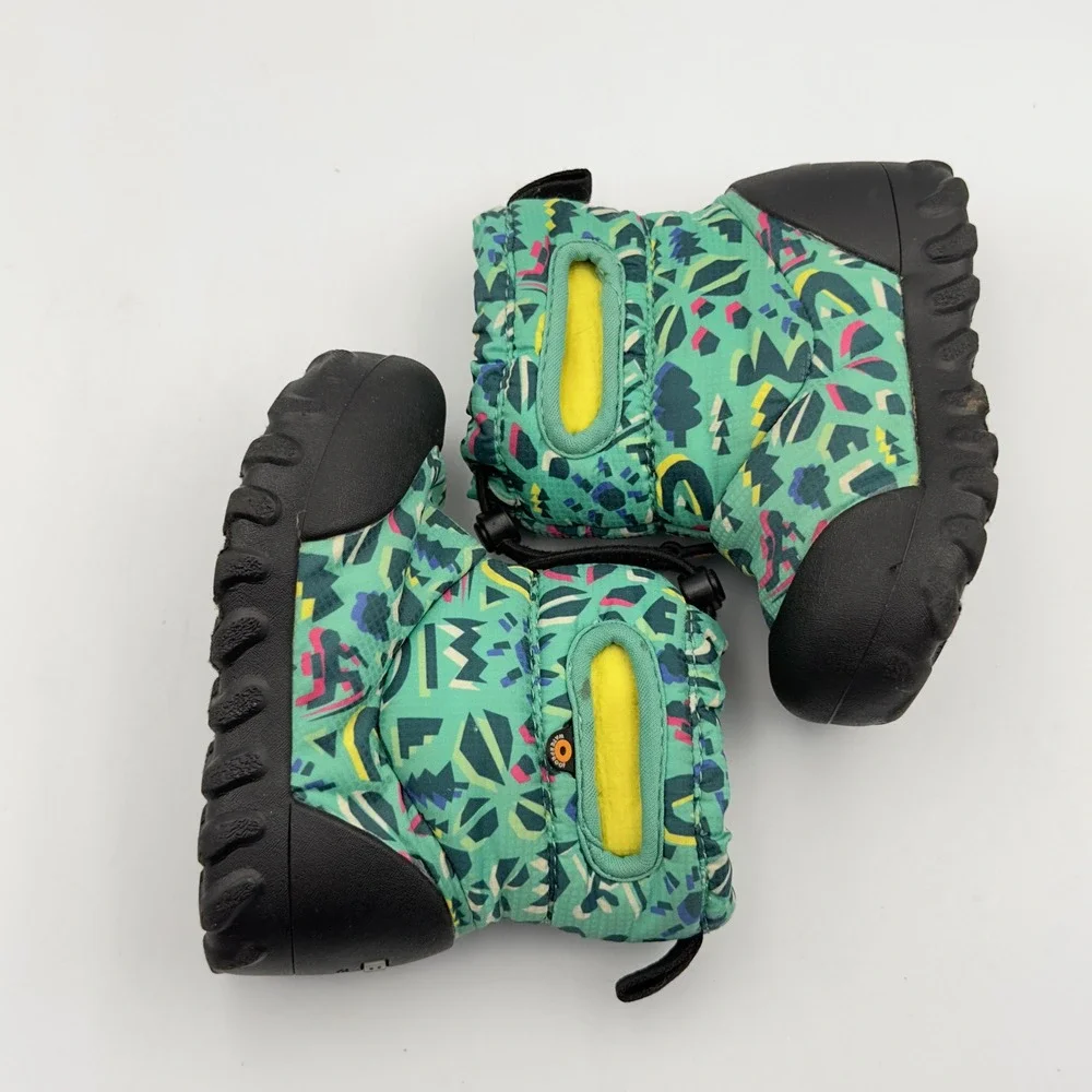 Bogs BMOC Snow Adventure‎ Kids Teal Geometric Waterproof Winter Boots Size 7